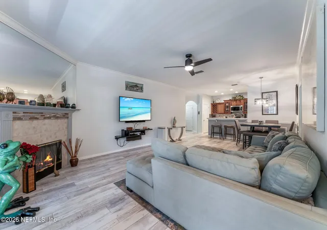 5th image of 10901 Burnt Mill Rd, Jacksonville, FL 32256