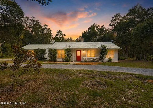 Photo 4 of Single family home for sale at 381 SE 57th Street, Keystone Heights, FL 32656 | MLS# 2156651 | Listing updated on 2026-09-04