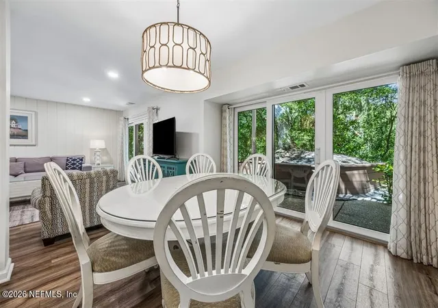 Listing Photo 4 - Condo for sale in building located at 2001 Bch Wood Rd, Fernandina Beach, FL 32034
