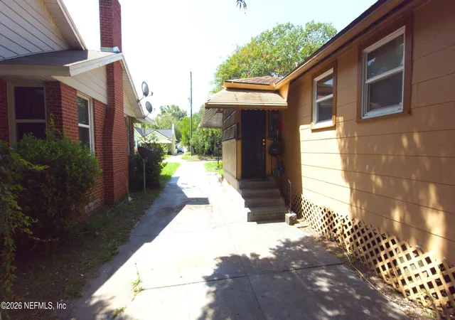 Photo 4 of Single family home for sale at 125 E 45th Street, Jacksonville, FL 32208 | MLS# 2155251 | Listing updated on 2026-09-15