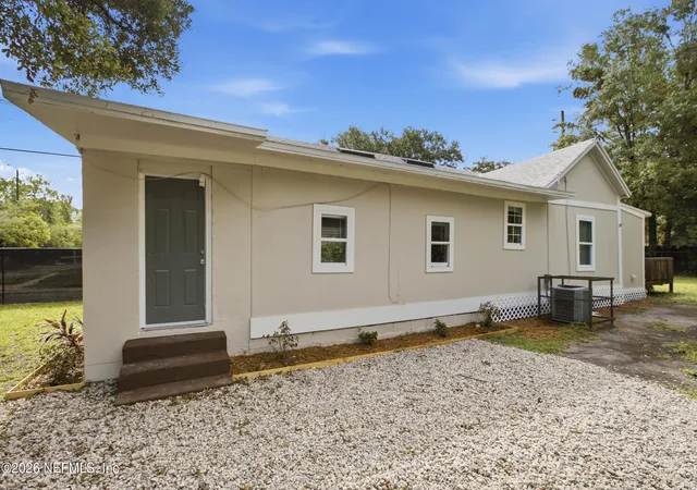Photo 3 of Single family home for sale at 2202 W 1st Street, Jacksonville, FL 32209 | MLS# 2155237 | Listing updated on 2026-09-10