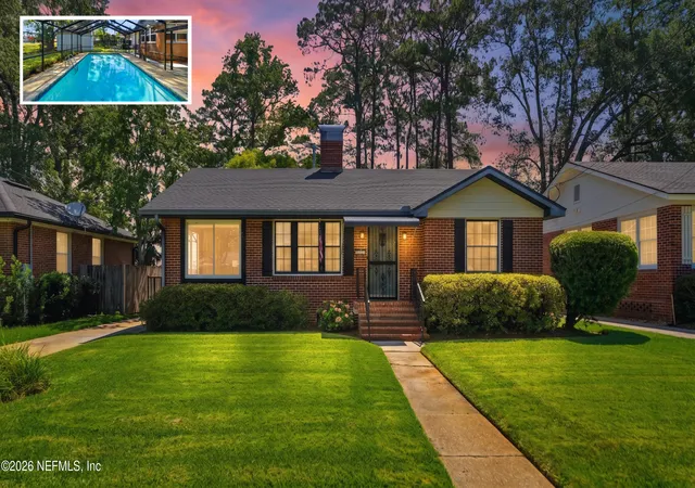 Photo 1 of Sale Pending at 821 Old Hickory Rd, Jacksonville, FL 32207 | MLS# 2157710 | Listing updated on 2026-09-15