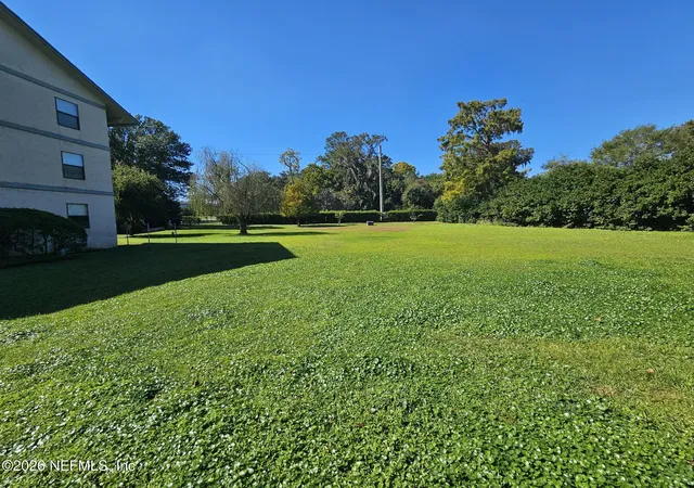Photo 11 of Condo for sale at 5615 San Juan Ave #407, Jacksonville, FL 32210 | MLS# 2158247 | Listing updated on 2026-09-25