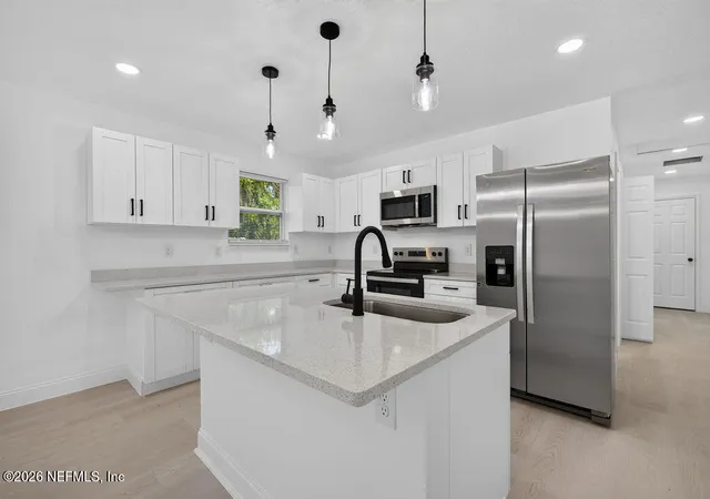 3rd image of 8365 Susie St, Jacksonville, FL 32210 | MLS# 2159894
