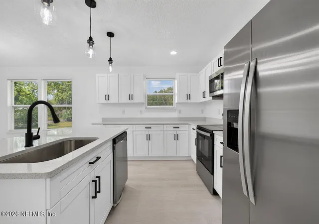 5th image of 8365 Susie St, Jacksonville, FL 32210 | MLS# 2159894