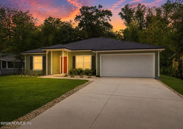 Photo 1 of Single family home for sale at 4030 Hunter Cir, Jacksonville, FL 32207 | MLS# 2155155 | Listing updated on 2026-09-13
