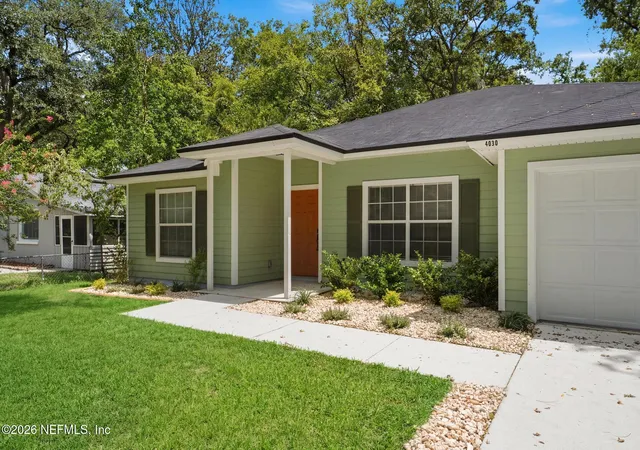 Photo 3 of Single family home for sale at 4030 Hunter Cir, Jacksonville, FL 32207 | MLS# 2155155 | Listing updated on 2026-09-13