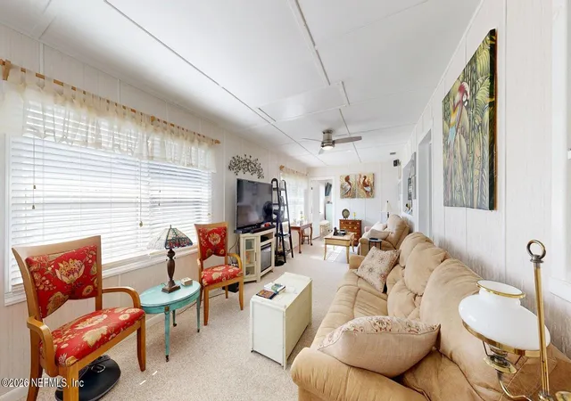 Photo 3 of Manufactured home for sale at 117 Crestbreeze Manor, Crescent City, FL 32112 | MLS# 2155323 | Listing updated on 2026-07-31
