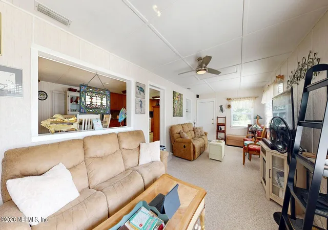 Photo 3 of Manufactured home for sale at 117 Crestbreeze Manor, Crescent City, FL 32112 | MLS# 2155323 | Listing updated on 2026-07-31