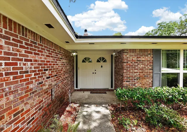 Photo 4 of Single family home for sale at 8677 San Servera Dr W, Jacksonville, FL 32217 | MLS# 2155181 | Listing updated on 2026-09-18
