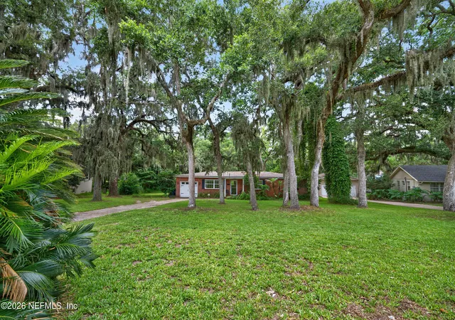 Photo 2 of Sale Pending at 1863 Highland Dr, Fernandina Beach, FL 32034 | MLS# 2155657 | Listing updated on 2026-07-30