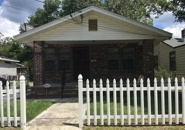 Photo 1 of Single family home for sale at 2325 W 16th Street, Jacksonville, FL 32209 | MLS# 2155761 | Listing updated on 2026-09-01