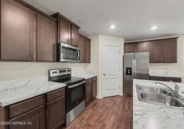 Photo 3 of Single family home for sale at 2048 Nottoway Woods Ln, Jacksonville, FL 32220 | MLS# 2155774 | Listing updated on 2026-09-18
