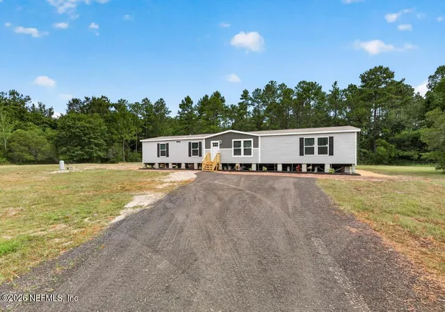 Photo 4 of Manufactured home for sale at 28122 Trinity Ln, Hilliard, FL 32046 | MLS# 2155521 | Listing updated on 2026-09-16