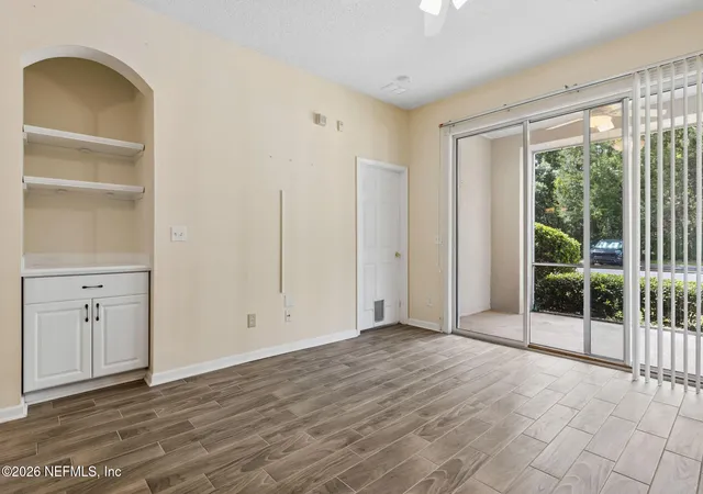 3rd image of 8601 Bch Blvd, Jacksonville, FL 32216