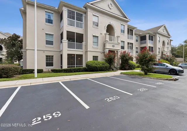 2nd image of 8601 Bch Blvd, Jacksonville, FL 32216