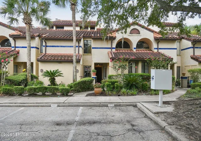 1st image of 3809 Lavista Cir #210, Jacksonville, FL 32217 | MLS# 2155453