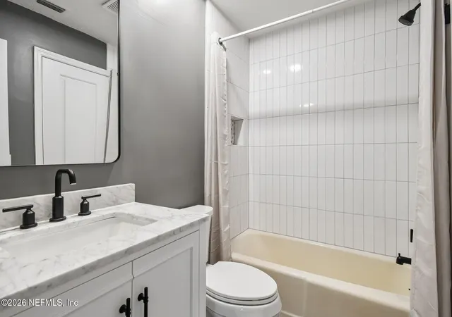5th image of 3809 Lavista Cir #210, Jacksonville, FL 32217 | MLS# 2155453