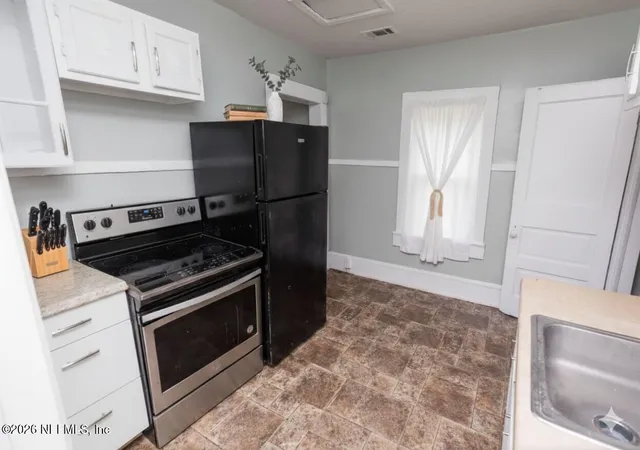 Photo 4 of Single family home for sale at 1488 W 5th Street, Jacksonville, FL 32209 | MLS# 2155655 | Listing updated on 2026-08-04