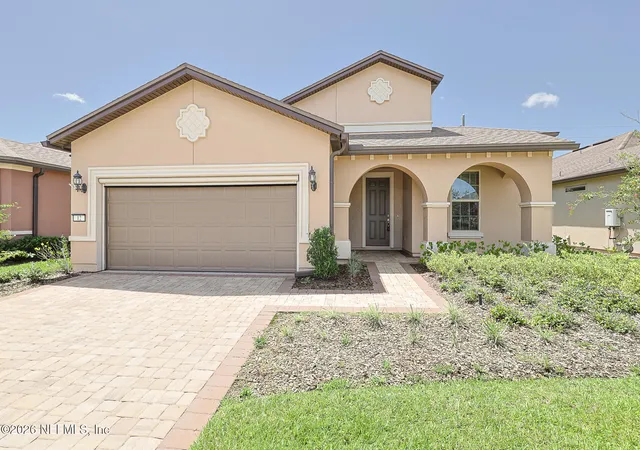 Single family home for sale at 12 Bent Lake Ct, Saint Augustine, FL 32095 | MLS# 2158047