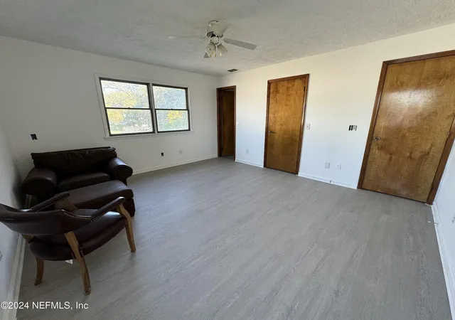 4th image of 3832 Sandy Shores Dr, Jacksonville, FL 32277 | MLS# 2155529