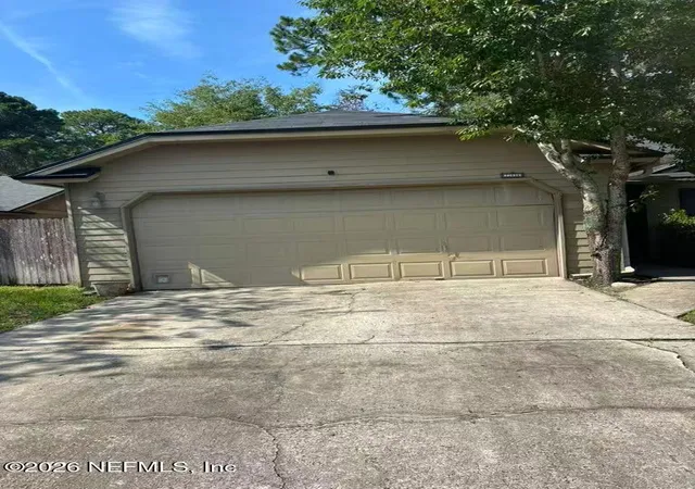 Photo 2 of Single family home for sale at 11020 Alumni Way, Jacksonville, FL 32246 | MLS# 2155571 | Listing updated on 2026-08-31