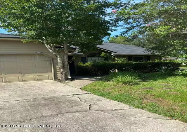Photo 3 of Single family home for sale at 11020 Alumni Way, Jacksonville, FL 32246 | MLS# 2155571 | Listing updated on 2026-08-31
