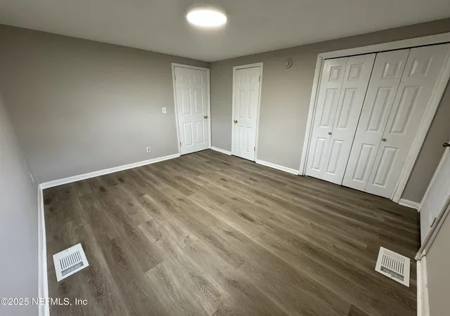 Photo 3 of Single family home for sale at 5612 Oliver St, Jacksonville, FL 32211 | MLS# 2155582 | Listing updated on 2026-09-16