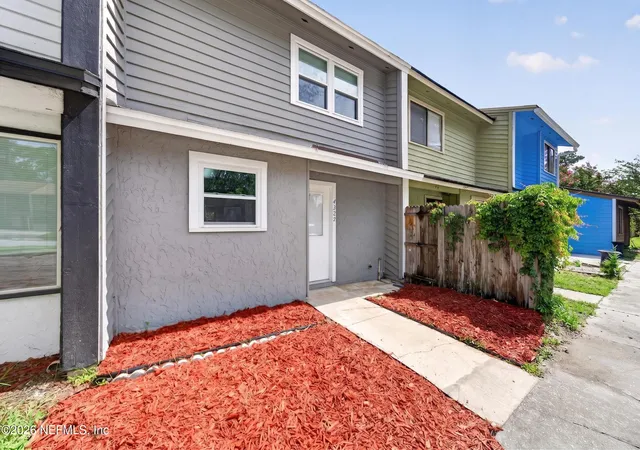Photo 2 of Townhouse for sale at 4323 Windergate Dr, Jacksonville, FL 32257 | MLS# 2155893 | Listing updated on 2026-08-08