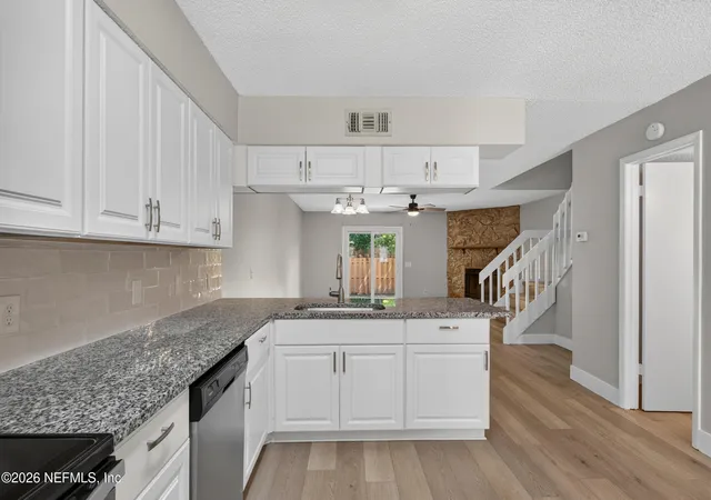 Photo 3 of Townhouse for sale at 4323 Windergate Dr, Jacksonville, FL 32257 | MLS# 2155893 | Listing updated on 2026-08-08