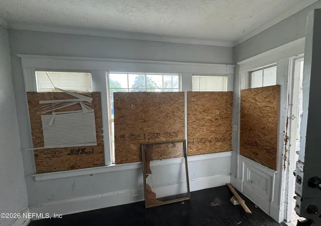 Photo 4 of Sale Pending at 33 E 18th Street, Jacksonville, FL 32206 | MLS# 2156076 | Listing updated on 2026-09-04