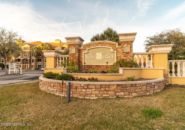 Photo 3 of Condo for sale at 8539 Gate Pkwy W #1433, Jacksonville, FL 32216 | MLS# 2155688 | Listing updated on 2026-09-16
