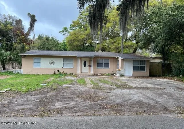 Photo 2 of Single family home for sale at 5715 Wiltshire St, Jacksonville, FL 32211 | MLS# 2155669 | Listing updated on 2026-09-16