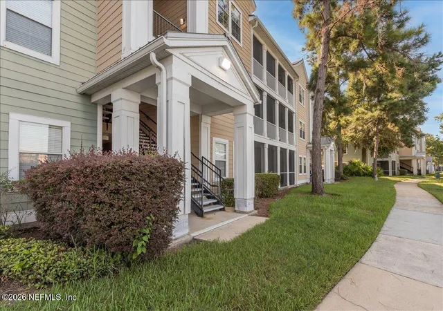 Photo 4 of Condo for sale at 8550 Touchton Rd #1437, Jacksonville, FL 32216 | MLS# 2155676 | Listing updated on 2026-09-28