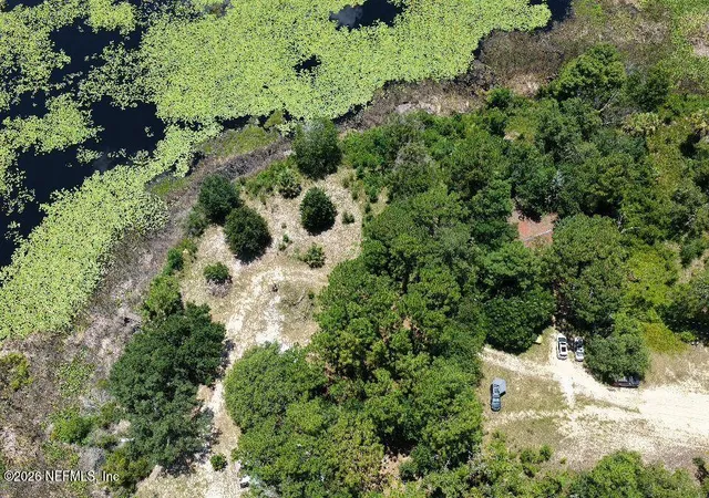 Photo 3 of Sale Pending at 152 Long Branch Trl, Interlachen, FL 32148 | MLS# 2155739 | Listing updated on 2026-10-14