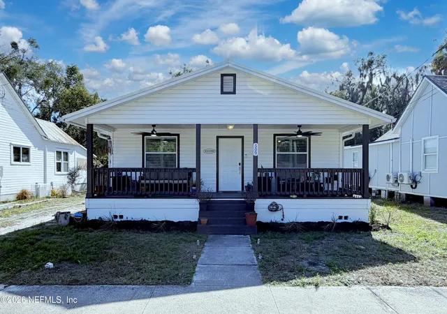 Photo 3 of Single family home for sale at 509 Bronson St, Palatka, FL 32177 | MLS# 2155782 | Listing updated on 2026-07-22