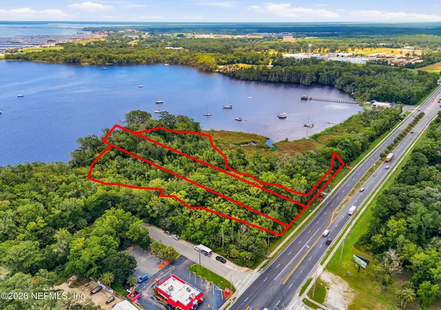 1st image of 654 S Orange Ave, Green Cove Springs, FL 32043 | MLS# 2156008