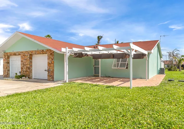 Photo 1 of Sale Pending at 113 Mullet Crk Rd, Melbourne Beach, FL 32951 | MLS# 2156732 | Listing updated on 2026-08-01