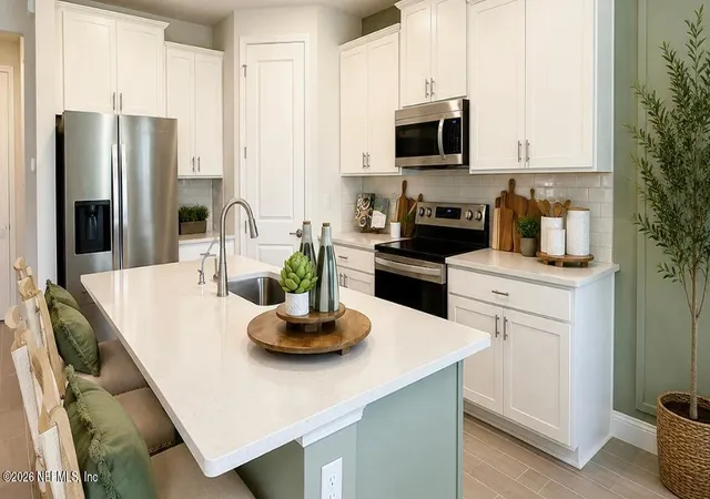 Photo 3 of Townhouse for sale at 4125 Ziegler Ln, Jacksonville, FL 32257 | MLS# 2155916 | Listing updated on 2026-10-20