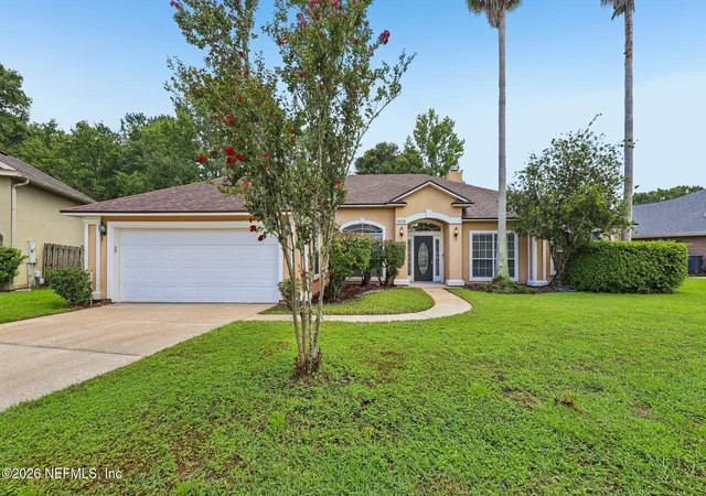 Single family home for sale at 5628 Crest Crk Dr, Jacksonville, FL 32258 | MLS# 2156235