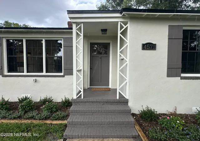 Photo 3 of Single family home for sale at 4571 Pinewood Ave, Jacksonville, FL 32207 | MLS# 2156344 | Listing updated on 2026-08-28
