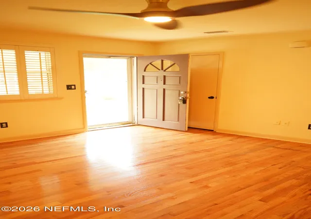 Photo 3 of Single family home for sale at 1320 Placid Pl, Jacksonville, FL 32205 | MLS# 2156146 | Listing updated on 2026-09-11