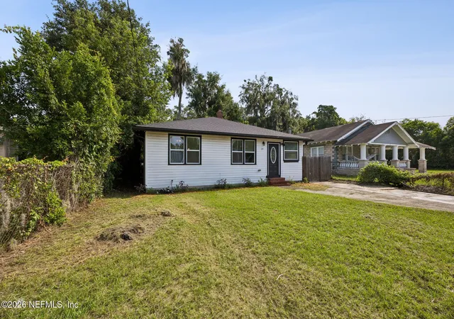 Photo 3 of Single family home for sale at 29 56th Street E, Jacksonville, FL 32208 | MLS# 2157433 | Listing updated on 2026-08-26