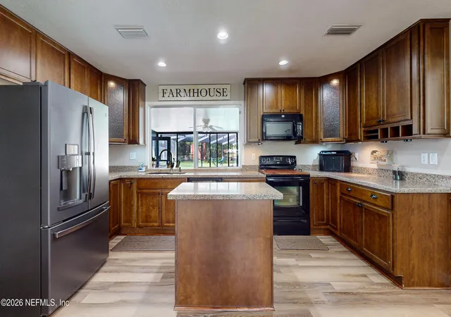 Photo 3 of Single family home for sale at 4201 Sidewinder Trl, Middleburg, FL 32068 | MLS# 2156269 | Listing updated on 2026-09-23