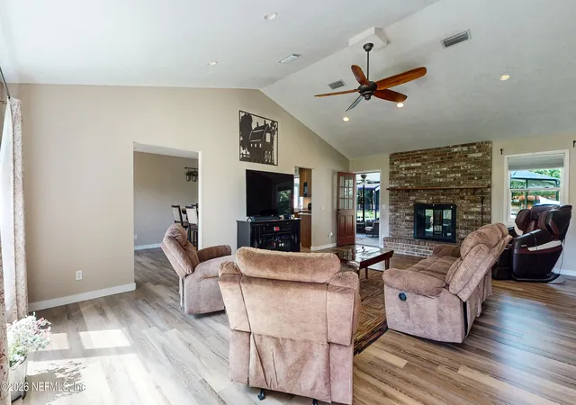 Photo 4 of Single family home for sale at 4201 Sidewinder Trl, Middleburg, FL 32068 | MLS# 2156269 | Listing updated on 2026-09-23