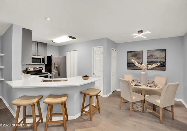 2nd image of 13715 Richmond Park Dr N #702, Jacksonville, FL 32224 | MLS# 2158712