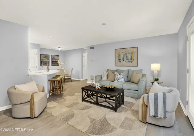 5th image of 13715 Richmond Park Dr N #702, Jacksonville, FL 32224 | MLS# 2158712