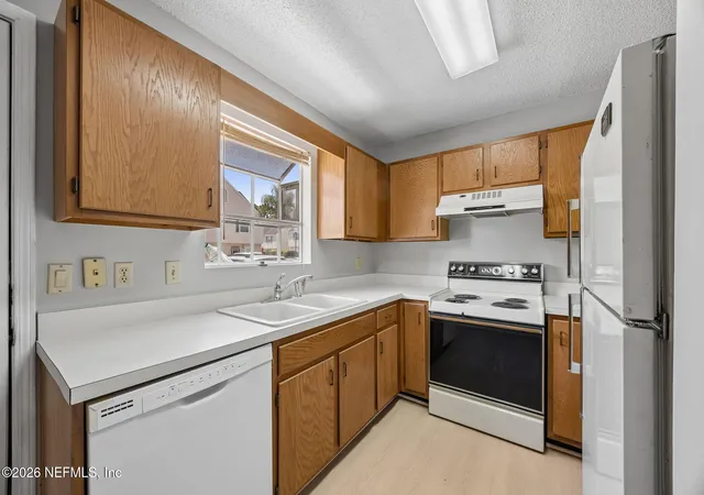 Photo 3 of Sale Pending at 111 1st Street #28, Jacksonville, FL 32206 | MLS# 2157065 | Listing updated on 2026-09-09