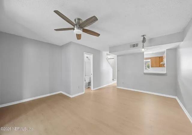 Listing Photo 5 - Condo for sale in building located at 111 1St St, Jacksonville, FL 32206 - Unit #28