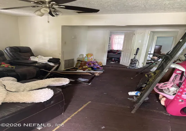 Photo 4 of Single family home for sale at 2508 Summit St, Jacksonville, FL 32204 | MLS# 2156154 | Listing updated on 2026-07-20